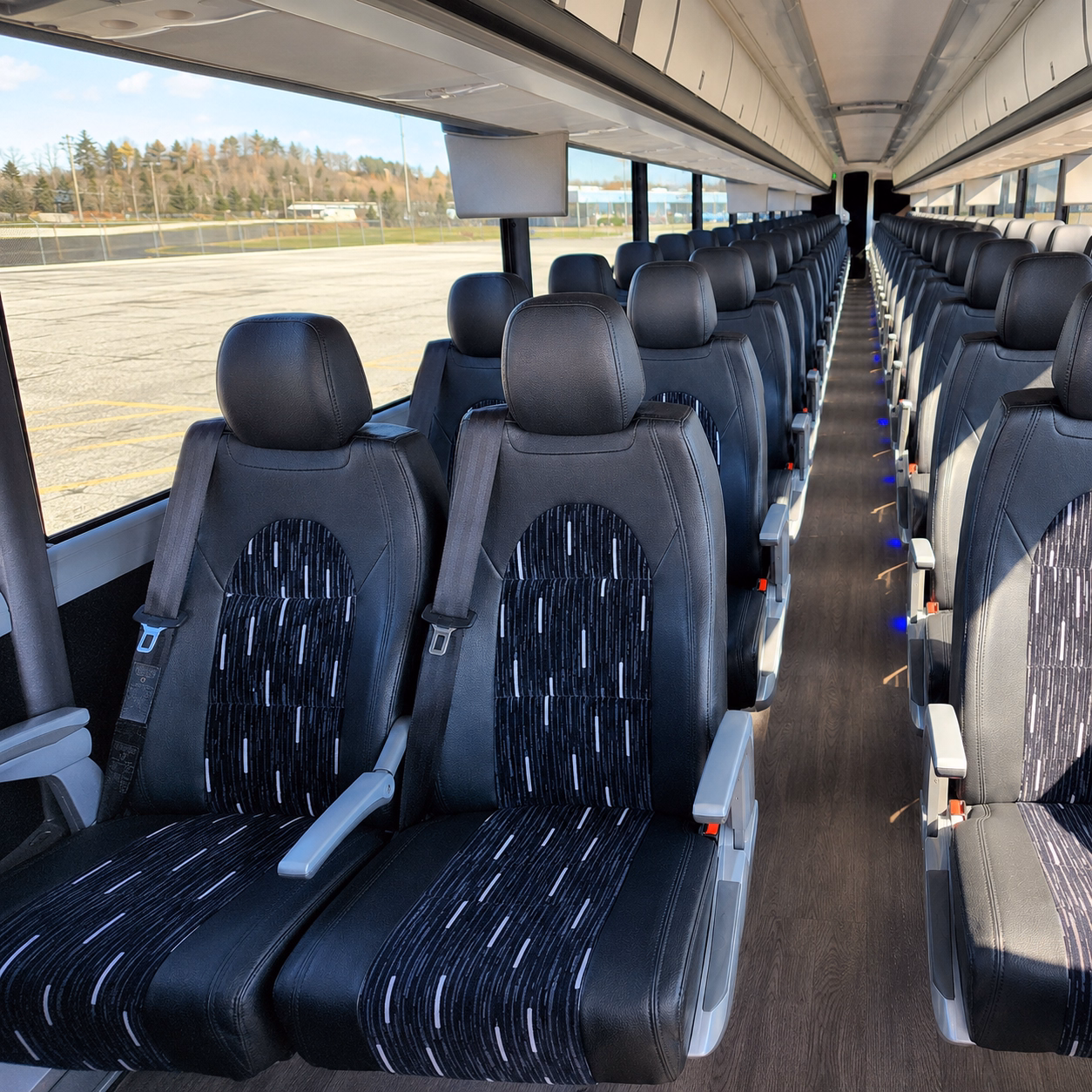 guest shuttles to the parliament wine lounge and wedding venues around sacramento