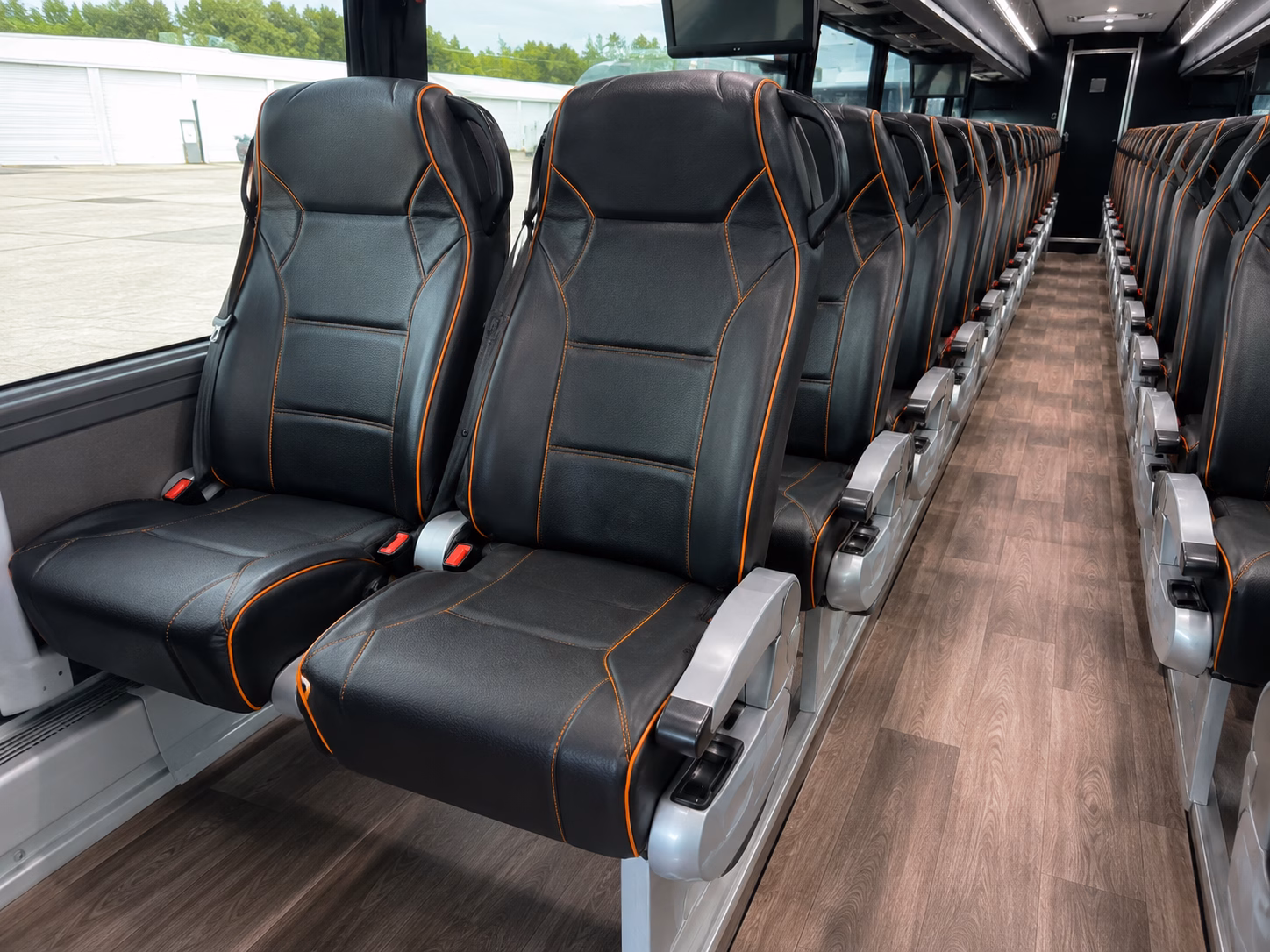 shuttle services for airline crews and airport staff in sacramento